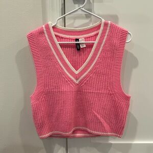 H&M cropped knit vest